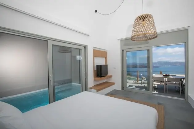 Melidonia Villa with Caldera View and Private Pool