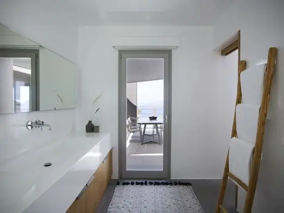 Superior Honeymoon Suite with Private Pool and Caldera View