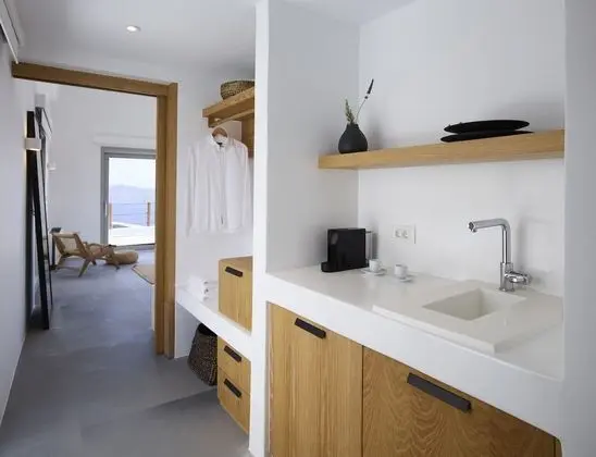 Superior Suite with Loft with Caldera View and Private Pool