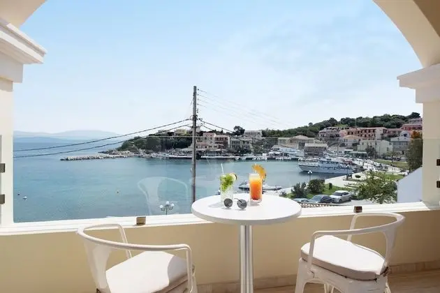 Tek Büyük Yataklı Oda, Deniz Manzaralı (with extra bed)