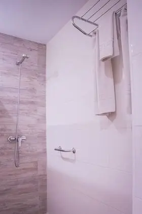 Büyük Yataklı Tek Kişilik Oda, Balkon