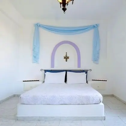 Tek Büyük Yataklı Oda (Pool or Sea View)