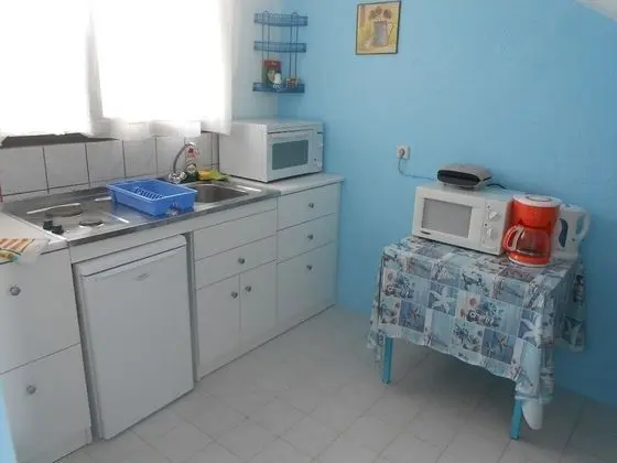 Family Apart Daire, 2 Yatak Odası, Balkon, Deniz Manzaralı (Kaliroi)