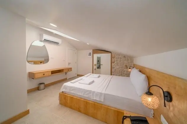 Çatı Katı Suit Oda, Şehir Manzaralı, Balkonlu