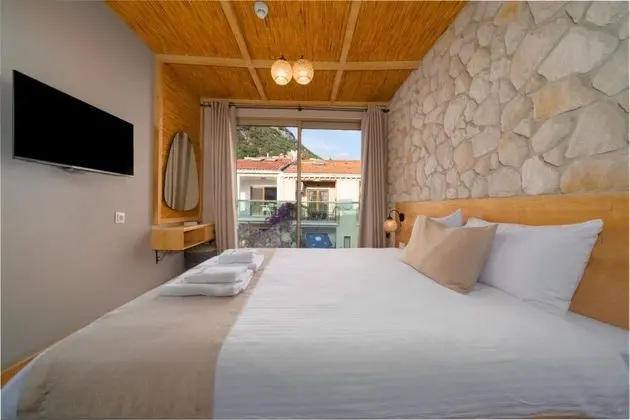 Standart Oda, Dağ Manzaralı, Fransız Balkonlu