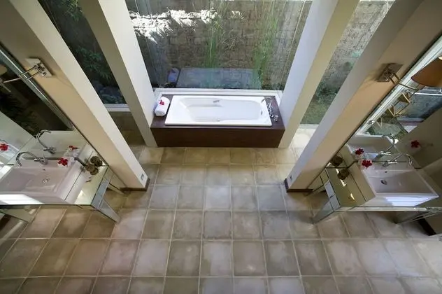 Luxury Villa, 5 Yatak Odası, Kişiye Özel Havuzlu, Denize Sıfır