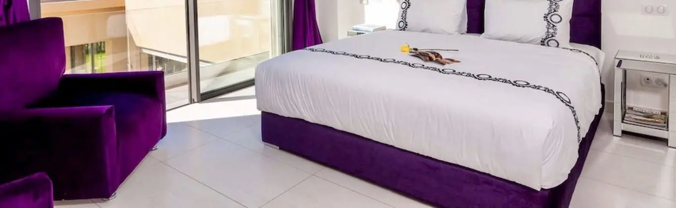 Luxury Villa, Birden Çok Yatak Odası