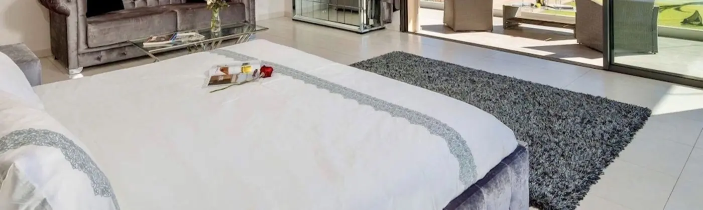 Luxury Villa, Birden Çok Yatak Odası