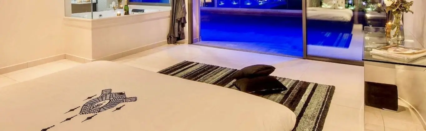 Luxury Villa, Birden Çok Yatak Odası