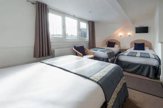 Classic Dört Kişilik Oda