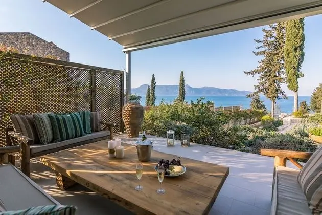 Villa, 4 Yatak Odası, Deniz Manzaralı