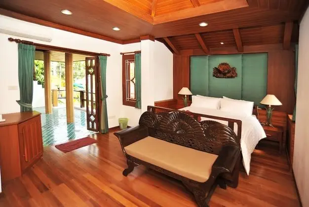 Luxury Süit, 6 Yatak Odası, Deniz Manzaralı, Havuz Kenarı