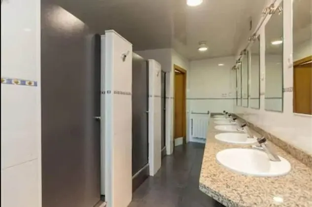 Basic Ortak Ranzalı Oda, Karma Ranzalı Oda, Ortak Banyo (6 Beds)