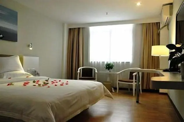 Business Tek Büyük Yataklı Oda