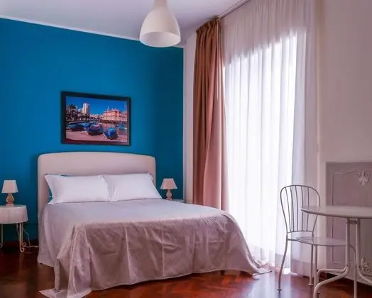 Tek Büyük veya İki Ayrı Yataklı Oda