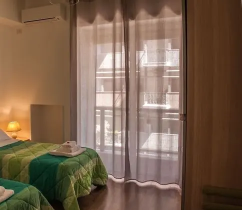 Tek Büyük veya İki Ayrı Yataklı Oda
