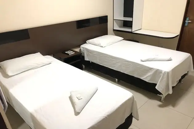 Üç Kişilik Oda, 3 Tek Kişilik Yatak