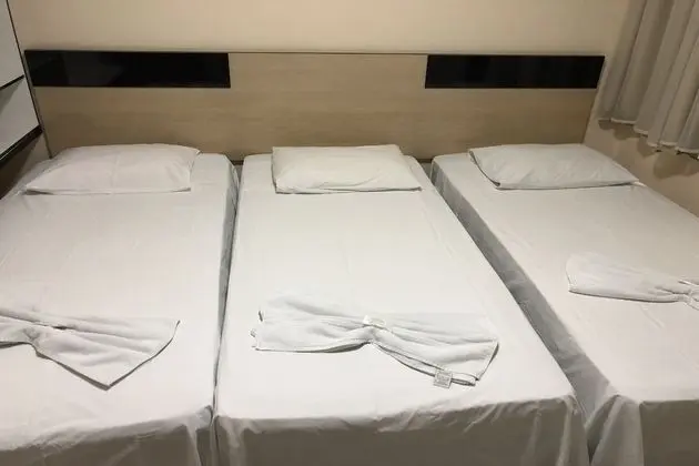 Üç Kişilik Oda, 3 Tek Kişilik Yatak