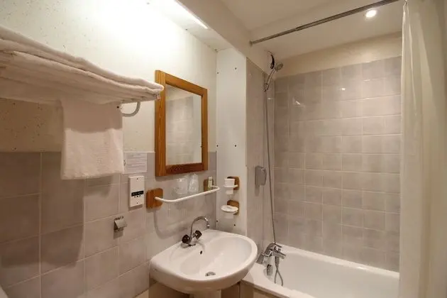 İki Ayrı Yataklı Oda, 2 Tek Kişilik Yatak