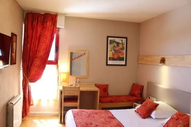 Tek Büyük Yataklı Oda, 1 Büyük (Queen) Boy Yatak