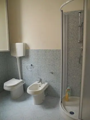 Comfort Tek Büyük Yataklı Oda (Gialla)
