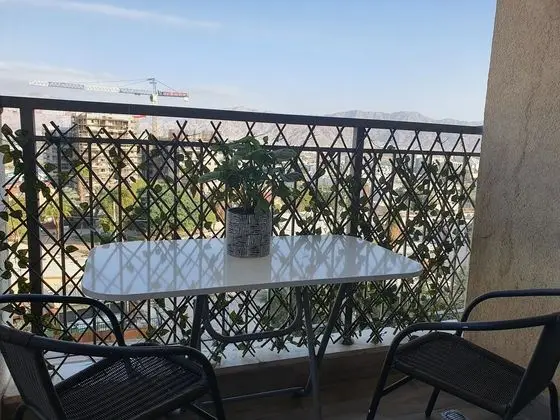 Apart Daire, 1 Büyük (Queen) Boy Yatak ve Çekyat, Balkon, Şehir Manzaralı