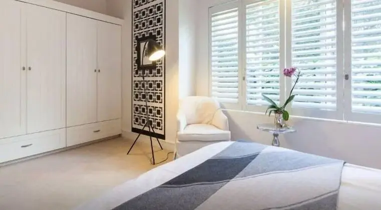 Chic Afro-Mod 2 Rooms Suite