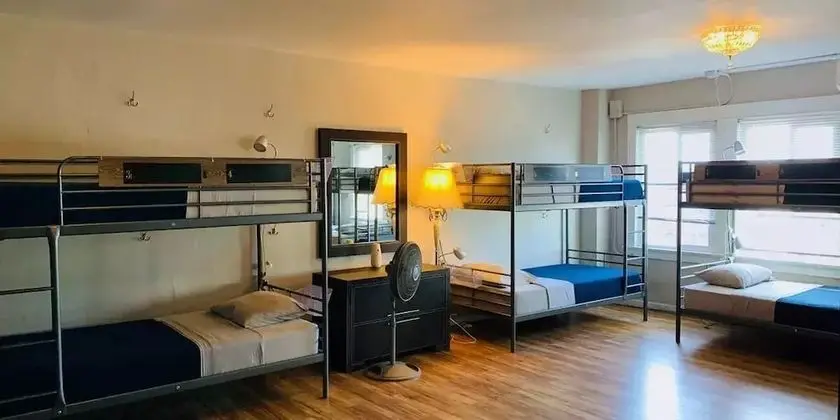 Ortak Ranzalı Oda, Sadece kadınlar için