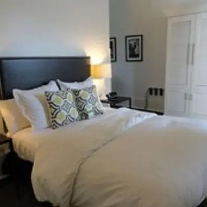 Contemporary Deluxe