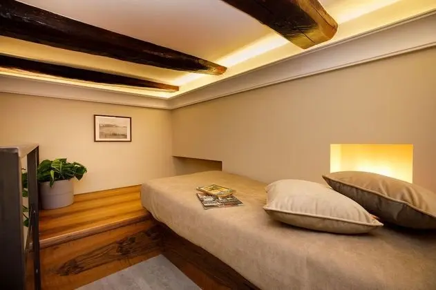 Economy Üç Kişilik Oda, Balkon
