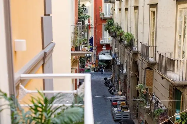 Economy Üç Kişilik Oda, Balkon