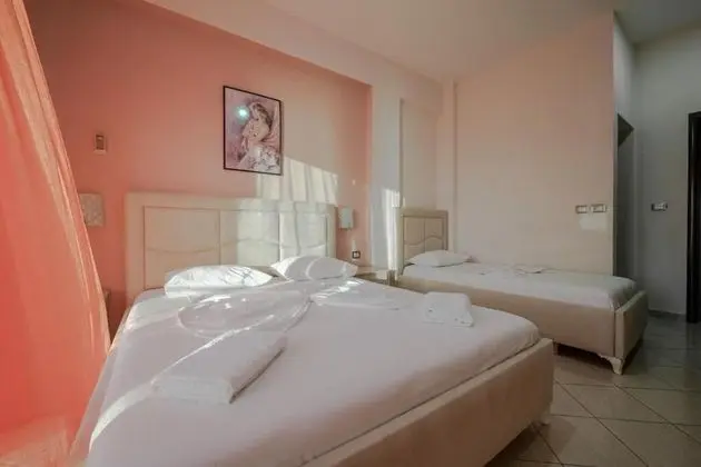 Stüdyo, Deniz Manzaralı