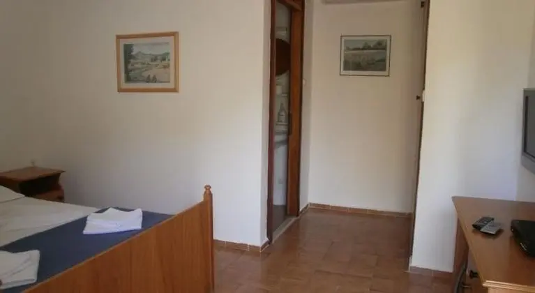 Standart Oda, Bahçe Manzaralı