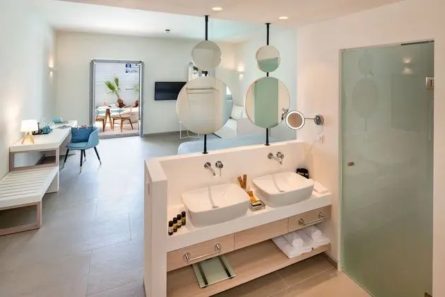 Deluxe Oda, 1 Çift Kişilik Yatak, Sigara İçilmez, Kişiye Özel Havuzlu