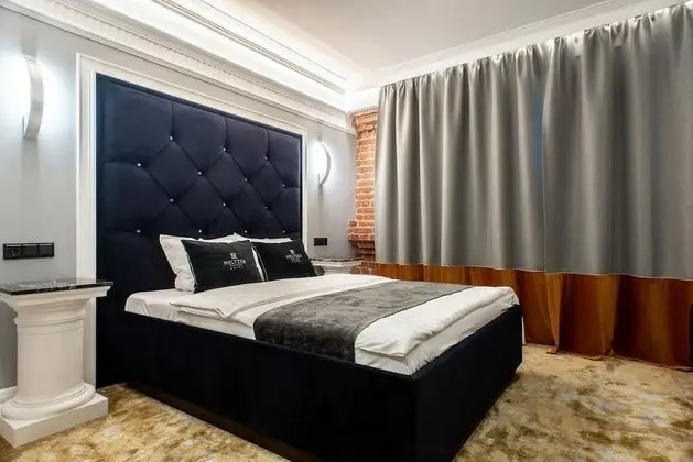 Deluxe Tek Büyük Yataklı Oda