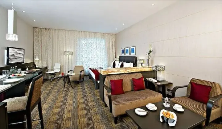 Hazel Suite