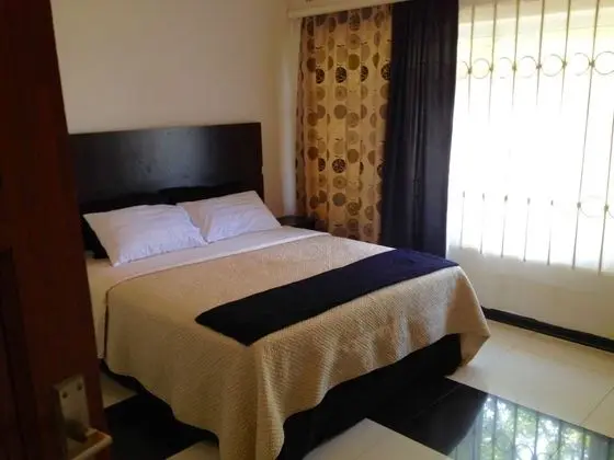 Deluxe Tek Büyük Yataklı Oda, 1 Büyük (Queen) Boy Yatak, Havuz Manzaralı