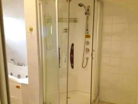 Deluxe Tek Büyük Yataklı Oda, 1 Büyük (Queen) Boy Yatak, Havuz Manzaralı