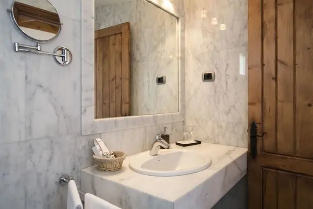 Junior Süit (3 Adults)