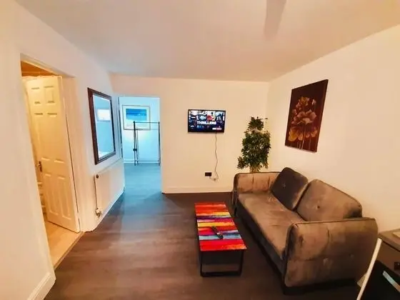 Apart Daire, Banyolu/Duşlu (Garden Flat 5 + Kitchen +)