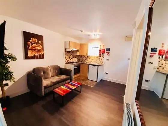 Apart Daire, Banyolu/Duşlu (Garden Flat 5 + Kitchen +)