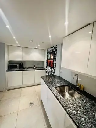 Superior Stüdyo, Banyolu/Duşlu, Avlu Manzaralı