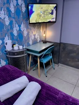 Superior Tek Büyük Yataklı Oda, Banyolu/Duşlu (No Window-Airconditioning)