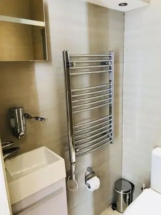 Superior Tek Büyük Yataklı Oda, Banyolu/Duşlu (No Window-Airconditioning)