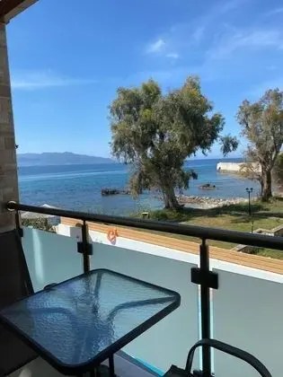Premium Tek Büyük Yataklı Oda, Balkon, Deniz Manzaralı