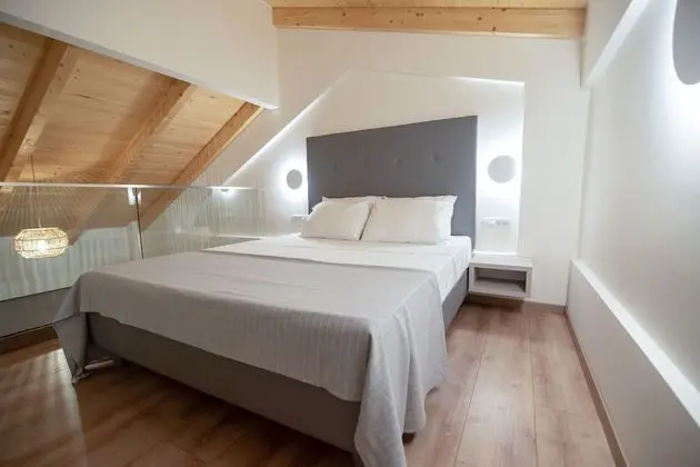 Premium Tek Büyük Yataklı Oda, Balkon, Deniz Manzaralı
