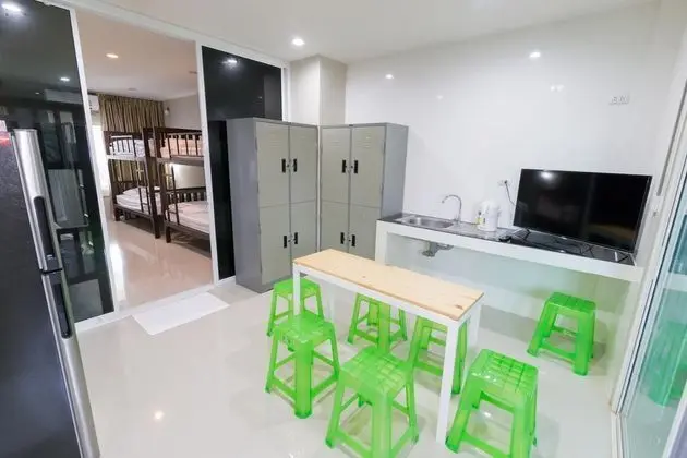 Yatakhanede Yatak Capacity 8 With Shared Bathroom