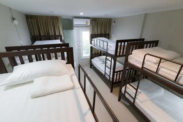 Yatakhanede Yatak Capacity 8 With Shared Bathroom