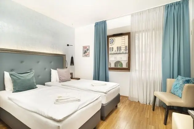 Deluxe Double or Twin room with Synagogue View