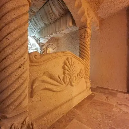 Tyna Mağara Oda